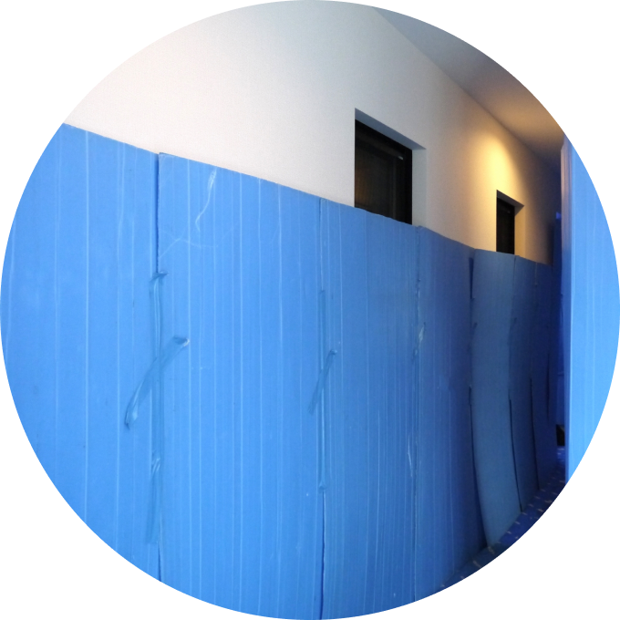 施設・建物の規約や時間帯にも配慮